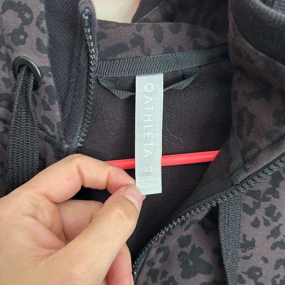 Athleta Triumph Printed Hoodie Cheetah Print Size XS - Picture 2 of 6